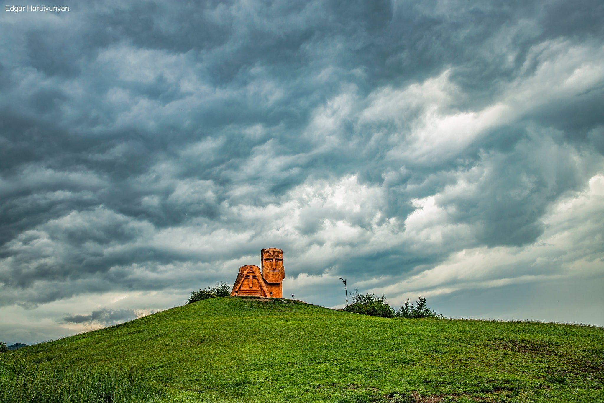 Պահը հիմա է