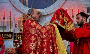 Պայքարի գույնը. Կարմիր կիրակի