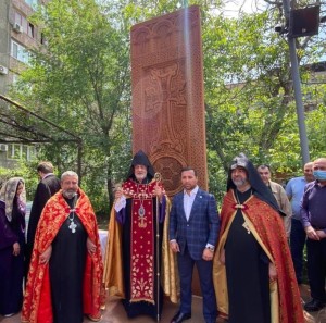 Օծվեց «Զորավոր խաչ» խաչքարը՝ ի հիշատակ Արցախում նահատակված քաջարի հերոսների